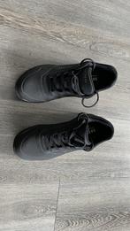 Een paar zwarte skechers, Ophalen, Skechers, Zwart, Sneakers of Gympen
