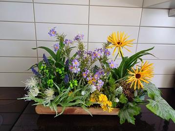 Salontafel decor houten dienblad met zijden bloemen  beschikbaar voor biedingen
