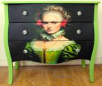 Grote groene ladekast “Vrouw met koptelefoon”, eclectisch, Zo goed als nieuw, 3 of 4 laden, Minder dan 100 cm, 25 tot 50 cm