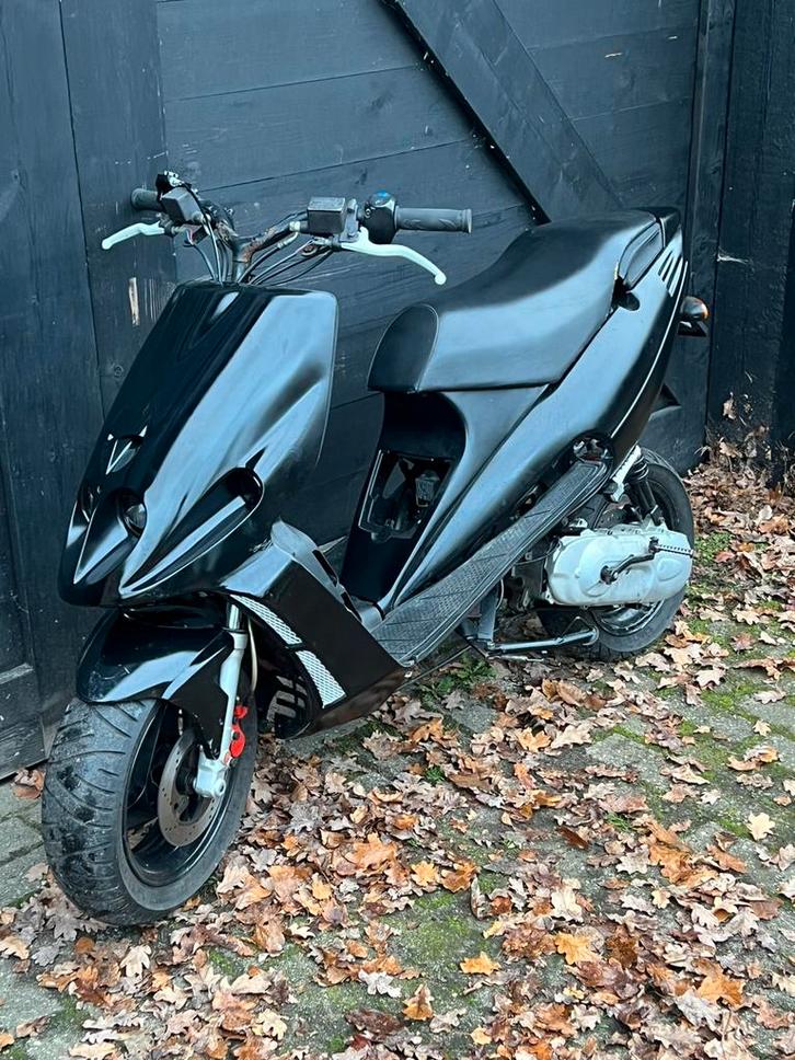 Malaguti f12 phantom lc dd opknapper, Fietsen en Brommers, Scooters | Overige merken, Gebruikt, Maximaal 45 km/u, Benzine, Ophalen
