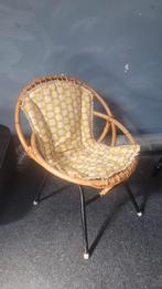 Vintage rotan kinderstoeltje, Kinderen en Baby's, Zo goed als nieuw, Ophalen, Stoel(en)