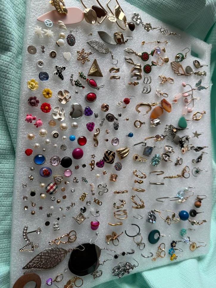 Grote verzameling oude diverse sieraden, Sieraden, Tassen en Uiterlijk, Kettingen, Gebruikt, Overige materialen, Overige kleuren