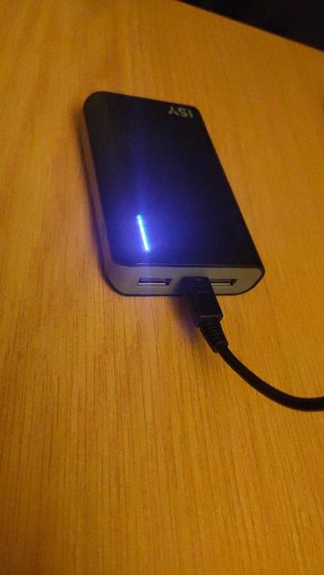 ISY Powerbank 6.600 mAh / 24,42Wh - Zwart beschikbaar voor biedingen