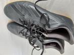 Zaalvoetbal schoenen,  valt als 41. Adidas.  Nu 5 euro, Maat XS of kleiner, Ophalen of Verzenden, Zo goed als nieuw, Schoenen