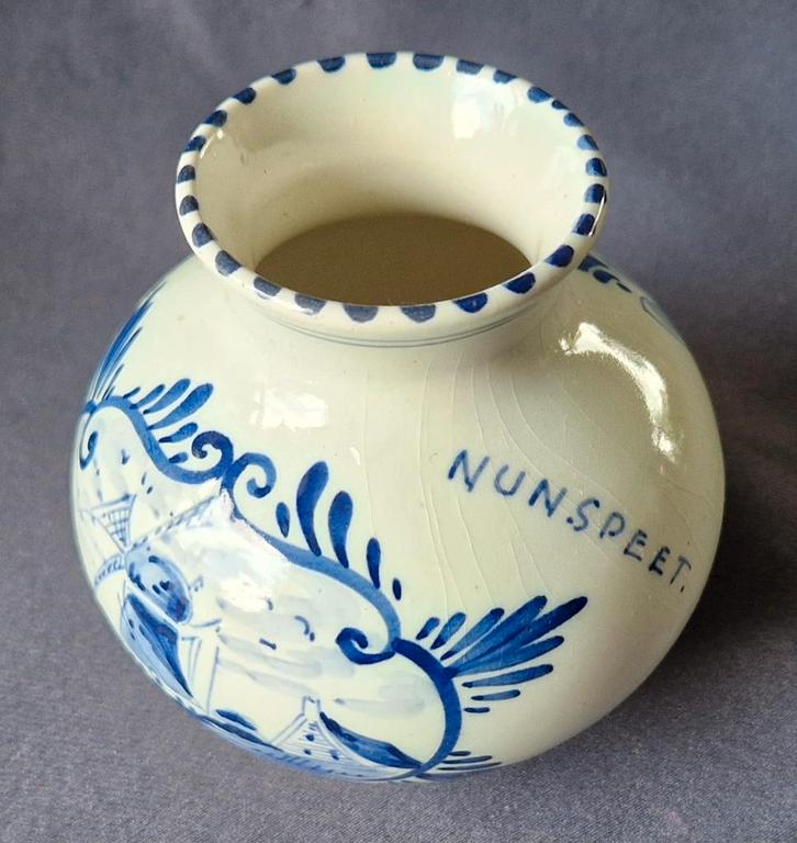 Souvenir Vaasje Nunspeet - Delfts Blauw, Antiek en Kunst, Antiek | Vazen, Ophalen of Verzenden