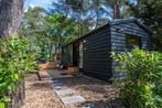 Nieuw Tiny House / Chalet (2025) op klein park in Drenthe, Caravans en Kamperen, Stacaravans, Tot en met 2