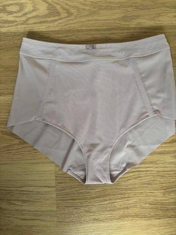 Felina slip 42 beschikbaar voor biedingen
