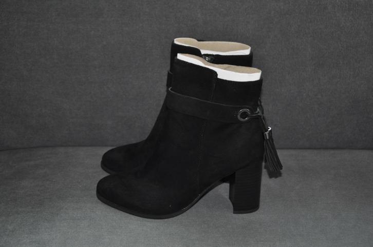 Tamaris enkellaarsjes 36, nieuwe leren schoenen 36, Kleding | Dames, Schoenen, Nieuw, Lage of Enkellaarzen, Zwart, Ophalen of Verzenden
