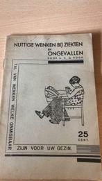 Nuttige wenken bij ziekten en ongevallen. 1929, Antiek en Kunst, Antiek | Boeken en Bijbels, Ophalen of Verzenden