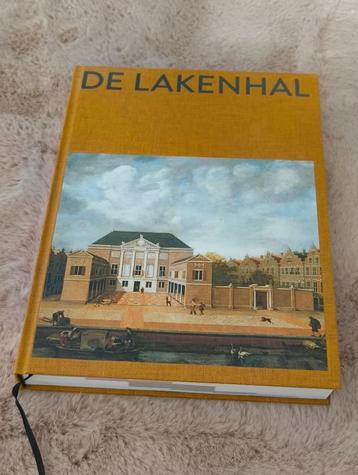 De Lakenhal beschikbaar voor biedingen