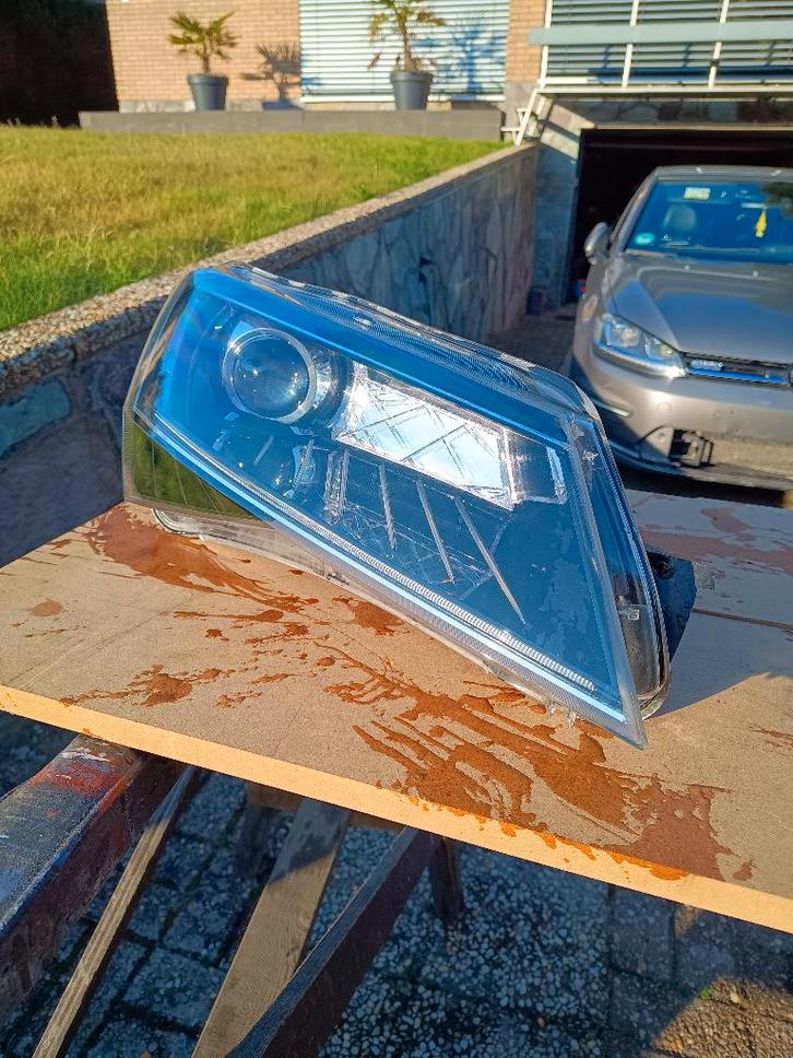Skoda SuperB mk3 Koplamp rechts 3V1941018A, Auto-onderdelen, Verlichting, Skoda, Gebruikt, Ophalen of Verzenden
