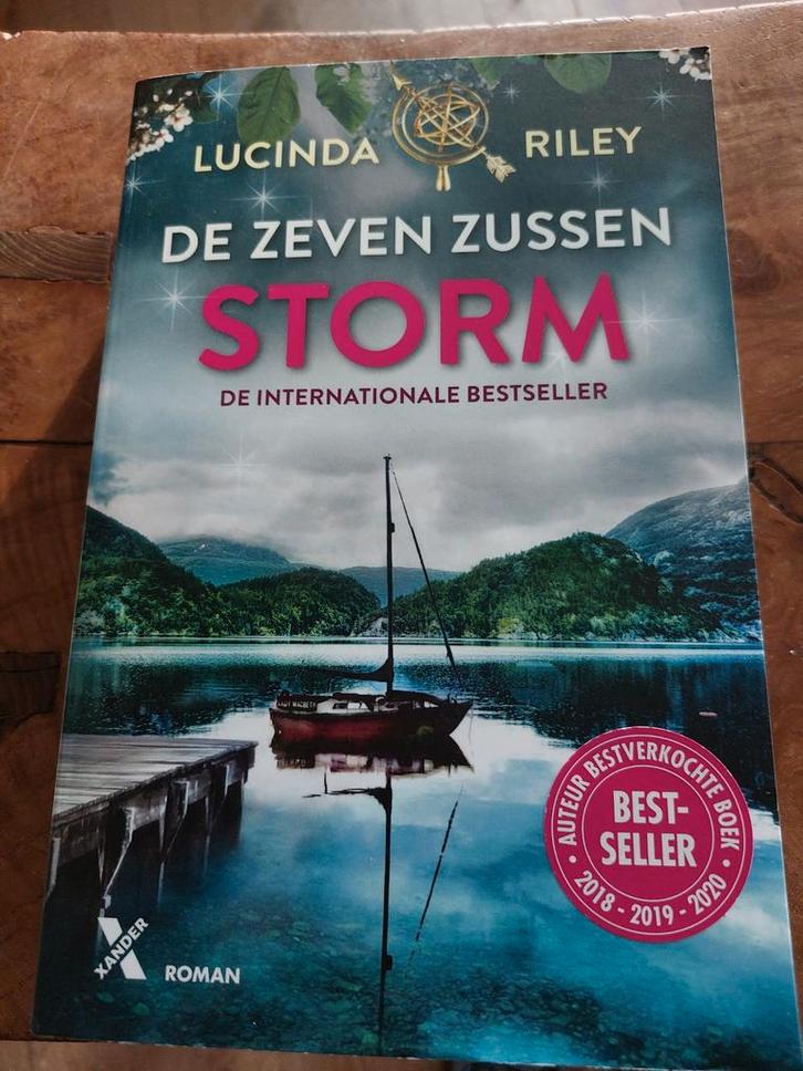 Lucinda Riley - Storm, Boeken, Literatuur, Gelezen, Europa overig, Ophalen of Verzenden