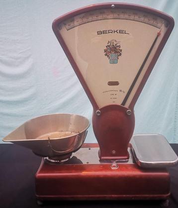 vintage Berkel Weegschaal 1941 industriel design Stella Duci beschikbaar voor biedingen