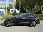 Volkswagen Tiguan 1.4 TSI eHybrid 245PK DSG 3x R-Line•PANO, Auto's, Volkswagen, 1716 kg, Stof, Gebruikt, Euro 6