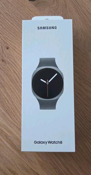 Nieuwe verzegelde Samsung Galaxy Watch 8 LTE 40mm. beschikbaar voor biedingen