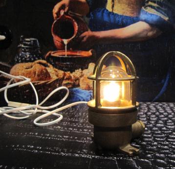 scheeps Kooi lamp 220 Volt LED beschikbaar voor biedingen