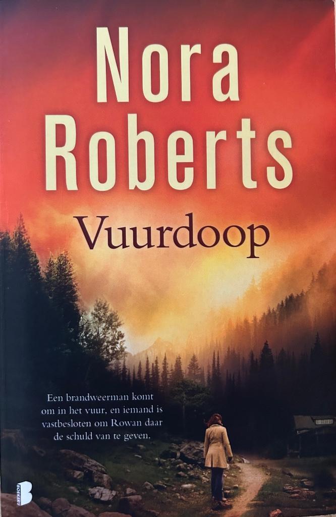 Nora Roberts - Vuurdoop, Boeken, Thrillers, Zo goed als nieuw, Ophalen of Verzenden