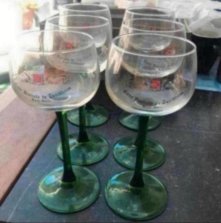 6 Vintage Duitse Wijnglazen, groene poot / 6 Warsteiner Bier, Verzamelen, Glas en Borrelglaasjes, Zo goed als nieuw, Overige typen