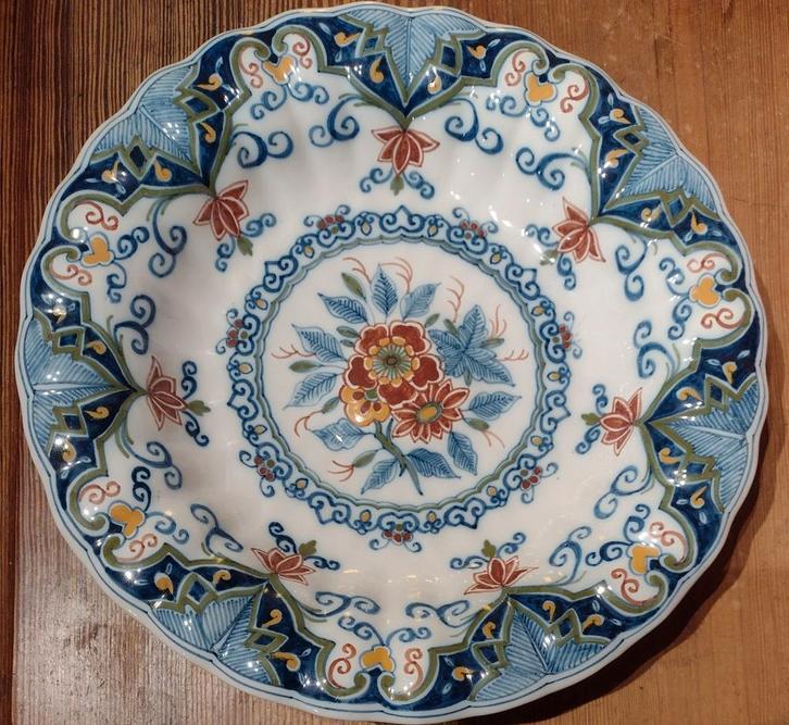 Makkum Tichelaar schotel 29 cm doorsnee gesigneerd, Antiek en Kunst, Antiek | Keramiek en Aardewerk, Ophalen