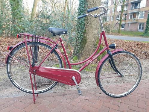 Mooie 28" inch Meisjes Fiets Omafiets Batavus old dutch, Fietsen en Brommers, Fietsen | Dames | Omafietsen, Zo goed als nieuw