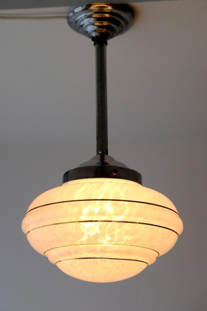 Vijftiger jaren hanglamp, Huis en Inrichting, Lampen | Hanglampen, Minder dan 50 cm, Glas, Metaal, Ophalen of Verzenden