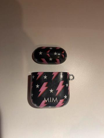 MIM Amsterdam Airpods Case beschikbaar voor biedingen