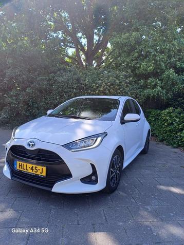 Toyota Yaris 1.5 Hybrid Dynamic 2022 Wit | CarPlay | Camera beschikbaar voor biedingen