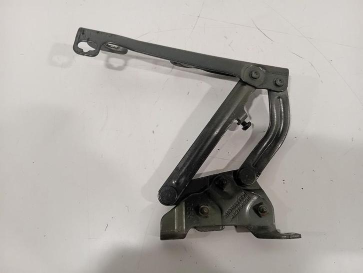 Motorkapscharnier links Opel Corsa, Auto-onderdelen, Carrosserie en Plaatwerk, Opel, Gebruikt, Herkomst onderdeel bekend, 12 maanden garantie