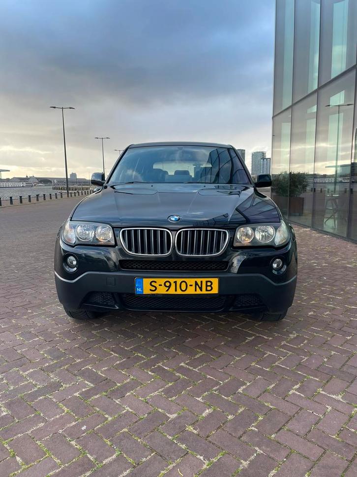 BMW X3 YOUNGTIMER - 2.5SI High Executive - PANO - Zwart, Auto's, BMW, Particulier, X3, 4x4, Airbags, Airconditioning, Apple Carplay