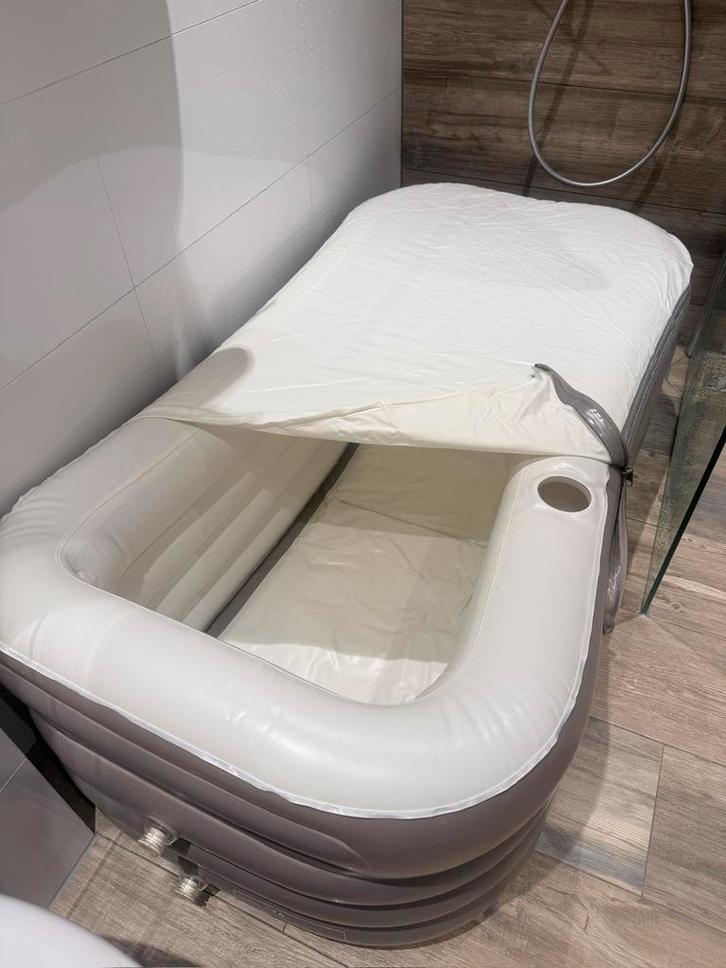 Opblaasbaar bad van Tubble, Huis en Inrichting, Badkamer | Badkamermeubels, Gebruikt, Overige typen, Minder dan 100 cm, 50 tot 100 cm