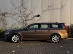 Volvo V70 2.0 T4 Inscription Edition | Trekhaak | Schuifdak, Auto's, 12 maanden, Gebruikt, Euro 6, 1600 kg