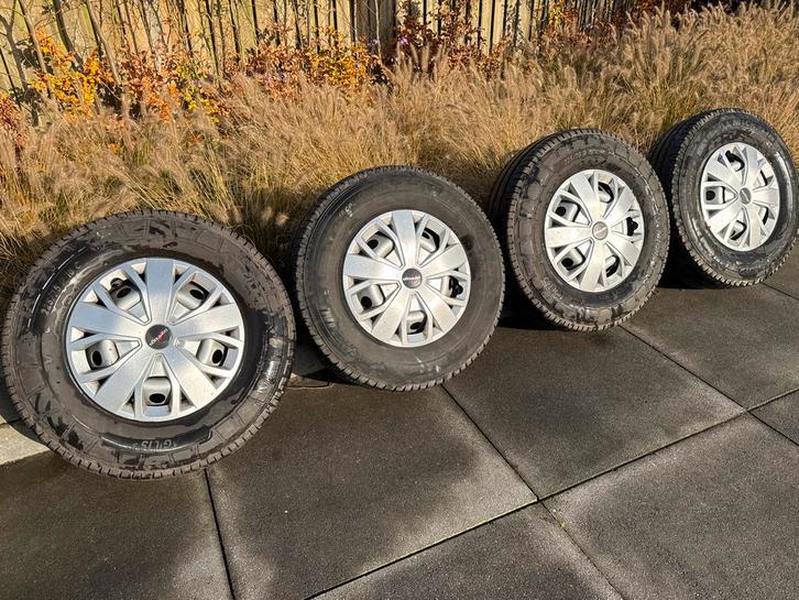4x camperband 225/75/R16 stalen velg michelin zgan, Auto-onderdelen, Banden en Velgen, Band(en), Zomerbanden, 16 inch, 225 mm