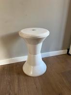 Vintage tam tam kruk. Diabolo krukje. Space age kruk., Huis en Inrichting, Krukjes, Ophalen of Verzenden, Zo goed als nieuw, Hout