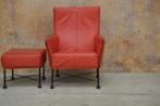 ZGANieuw rode leren Montis Charly design fauteuil + hocker!, Design, Metaal, 75 tot 100 cm, Zo goed als nieuw