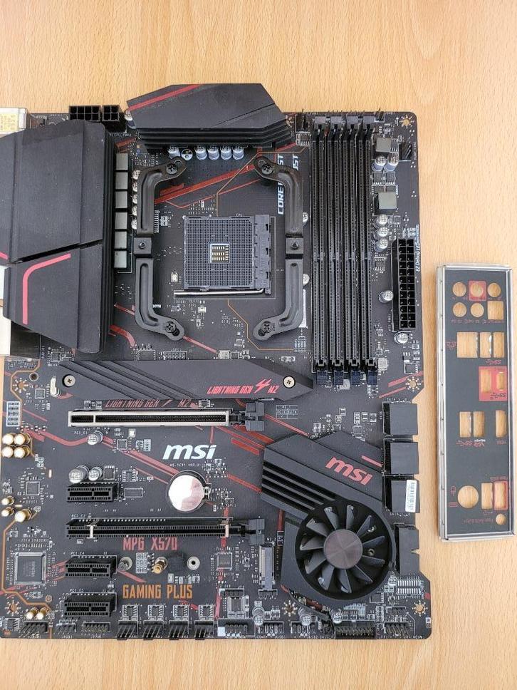 MSI MPG X570 Gaming Plus, Computers en Software, Moederborden, Zo goed als nieuw, AMD, DDR4, Ophalen of Verzenden