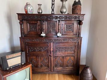 Eiken houten cupboard kast uit ca. 1670 beschikbaar voor biedingen