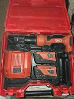 Hilti perstang met 2 accu's, Ophalen of Verzenden, Zo goed als nieuw