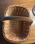 rieten mandje picknickmand, Huis en Inrichting, Woonaccessoires | Schalen en Manden, Ophalen, Mand, Zo goed als nieuw, Riet