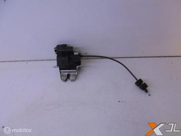 C-KLASSE C203 SPORTCOUPE KOFFERDEKSEL SLOT  A2037400135 beschikbaar voor biedingen