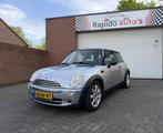 Mini COOPER 1.6  CHILI 108808 Km NAP 2e Eigenaar Airco, Startonderbreker, Gebruikt, 4 cilinders, 4 stoelen