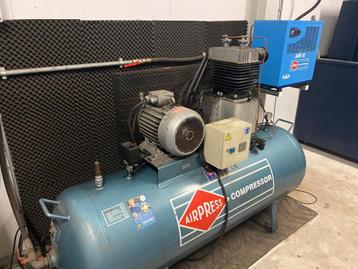airpress zuigercompressor incl luchtdroger beschikbaar voor biedingen