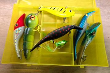 Partij Kunstaas : 7 stuks : HALCO TREMBLER / Fladen The Beas beschikbaar voor biedingen