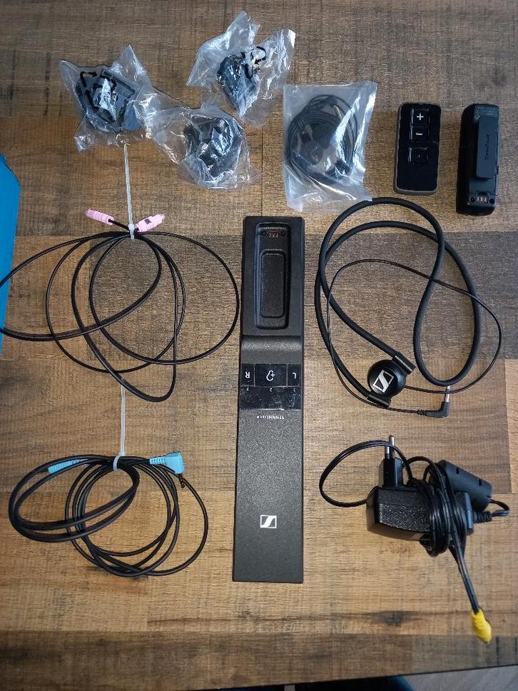 Sennheiser hoorsysteem voor TV voor slechthorenden., Audio, Tv en Foto, Koptelefoons, Zo goed als nieuw, Op oor (supra aural)