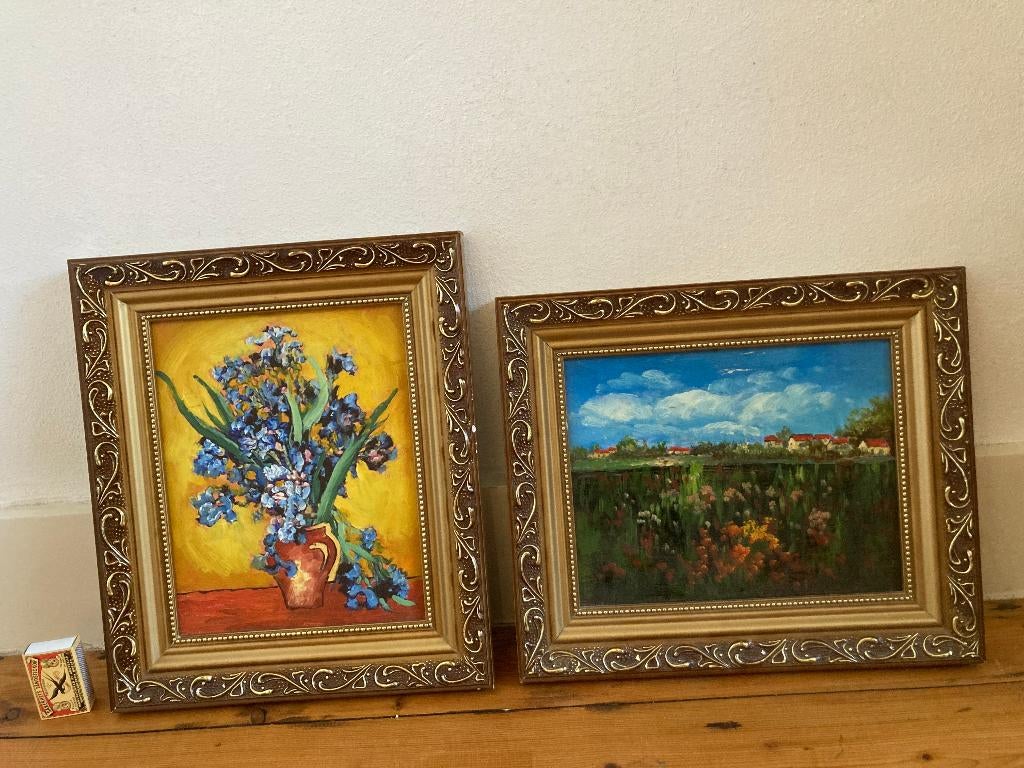 2 kleurige bloemen schilderijtjes in goudkleurige lijsten, Huis en Inrichting, Woonaccessoires | Schilderijen, Tekeningen en Foto's