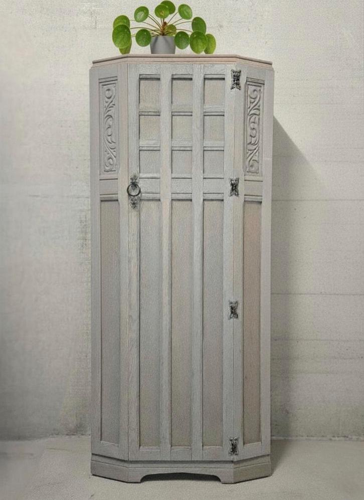 Antieke grijze kloosterkast vintage eendeurskast garderobe, Antiek en Kunst, Curiosa en Brocante, Ophalen of Verzenden