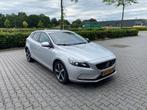 Volvo V40 2.0 T2 122PK 2016 Grijs, Auto's, Voorwielaandrijving, 65 €/maand, 4 cilinders, 122 pk