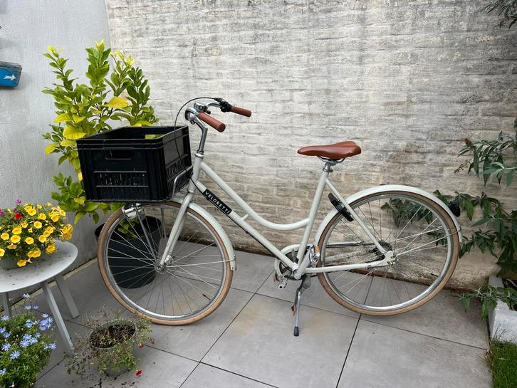 Veloretti damesfiets pebble grey + krat, Fietsen en Brommers, Fietsen | Dames | Damesfietsen, Gebruikt, Overige merken, Versnellingen