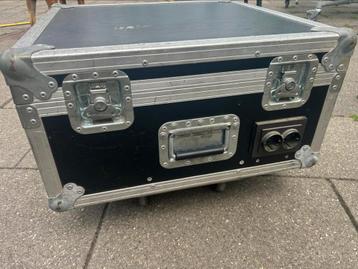 Mobiele stroomvoorziening 220 volt (accu en omvormer) beschikbaar voor biedingen