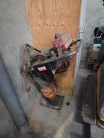 Wacker stamper, Ophalen