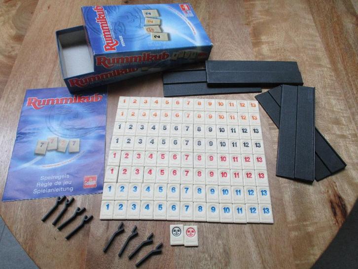 RUMMIKUB The Original van Goliath in blauwe doos  reiseditie, Hobby en Vrije tijd, Gezelschapsspellen | Bordspellen, Zo goed als nieuw